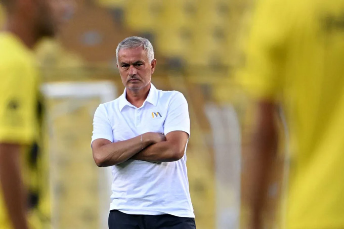 Mourinho nói không với việc làm HLV trưởng ĐTQG