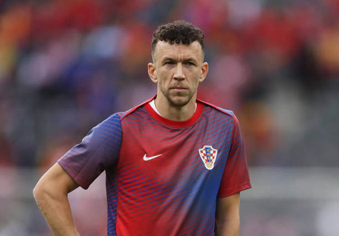 Ivan Perisic trở về quê nhà khoác áo Hajduk Split hồi tháng 1/2024 theo dạng cho mượn. Sau đó, đội bóng Croatia đã kí giao kèo dài hạn với Perisic sau khi tiền vệ này kết thúc hợp đồng với Tottenham. Tuy nhiên, tới hè này, 2 bên bất ngờ đạt thỏa thuận chấm dứt hợp đồng. Perisic đã liên hệ với 1 số CLB ở Serie A nhưng vẫn chưa thể tìm được bến đỗ mới.